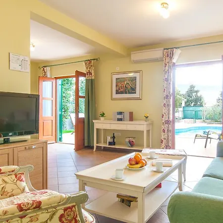 Holiday home Villa Mare, 80 M From Sea